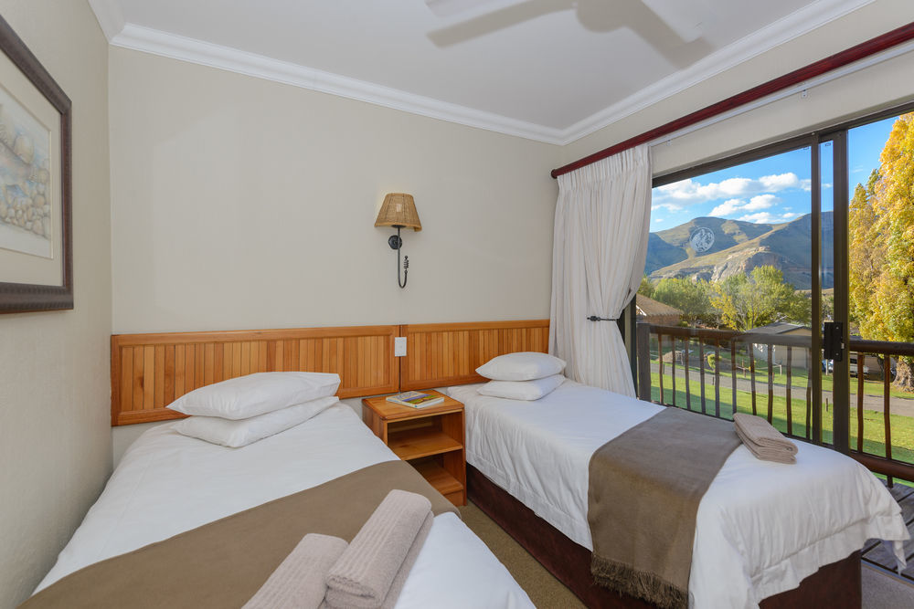 Kiara Lodge Clarens Bagian luar foto