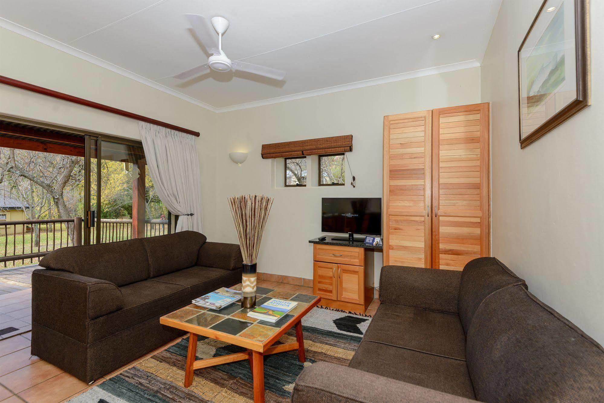 Kiara Lodge Clarens Bagian luar foto